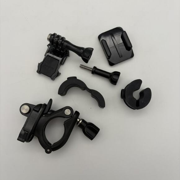 GoPro MAX 360 Action Camera Kit w/ Tripod, Mounts, Case, 128 gb card - Excellent - Picture 9 of 13